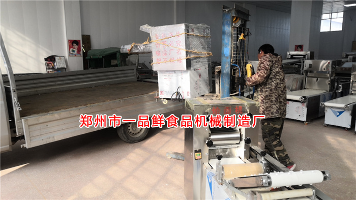 燴面機(jī)配套設(shè)備裝車(chē)